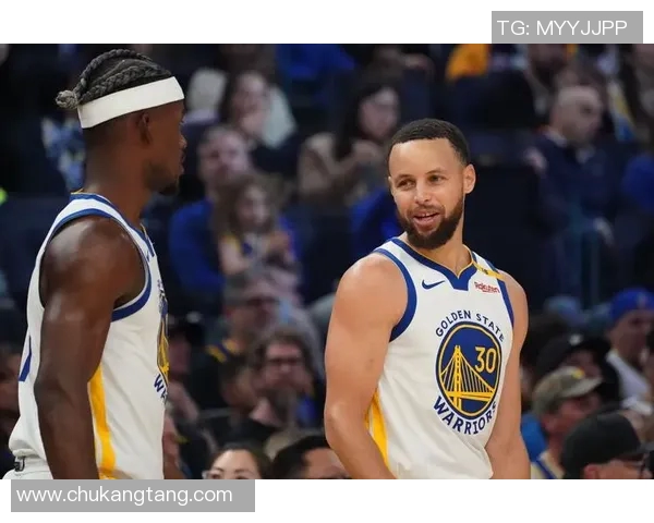 库里三分球总数突破4000大关创造历史新纪录成篮球传奇